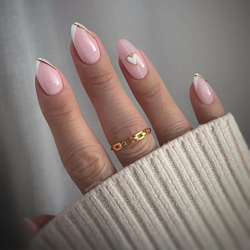 Elegant Press-On Nail Set with Decorative Heart and Gold Accents Bowlift