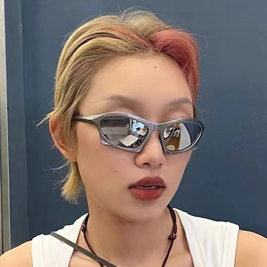 Women's modern and stylish sunglasses with attractive design Bowlift