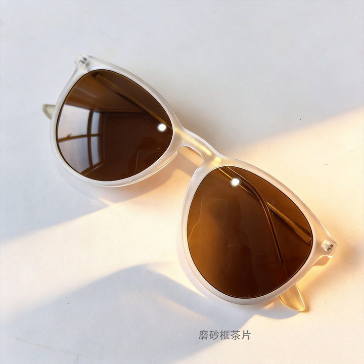 Women's fashionable cat-eye sunglasses with high-quality plastic frame and polarized lenses Bowlift
