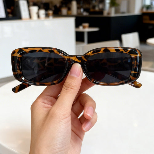 Vintage-Inspired Oversized Sunglasses Bowlift