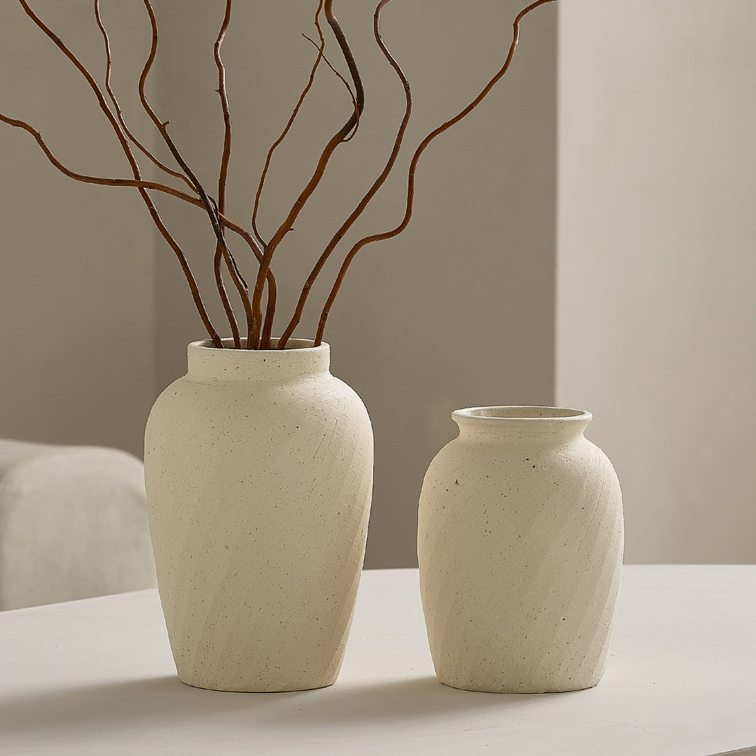 Elegant and modern ceramic vase Bowlift