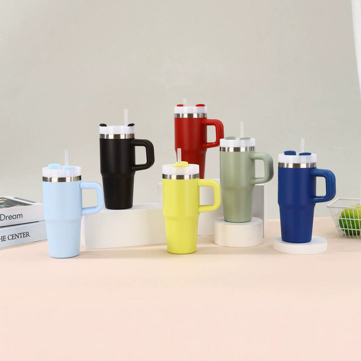 Unisex noble insulated cup with practical straw Bowlift