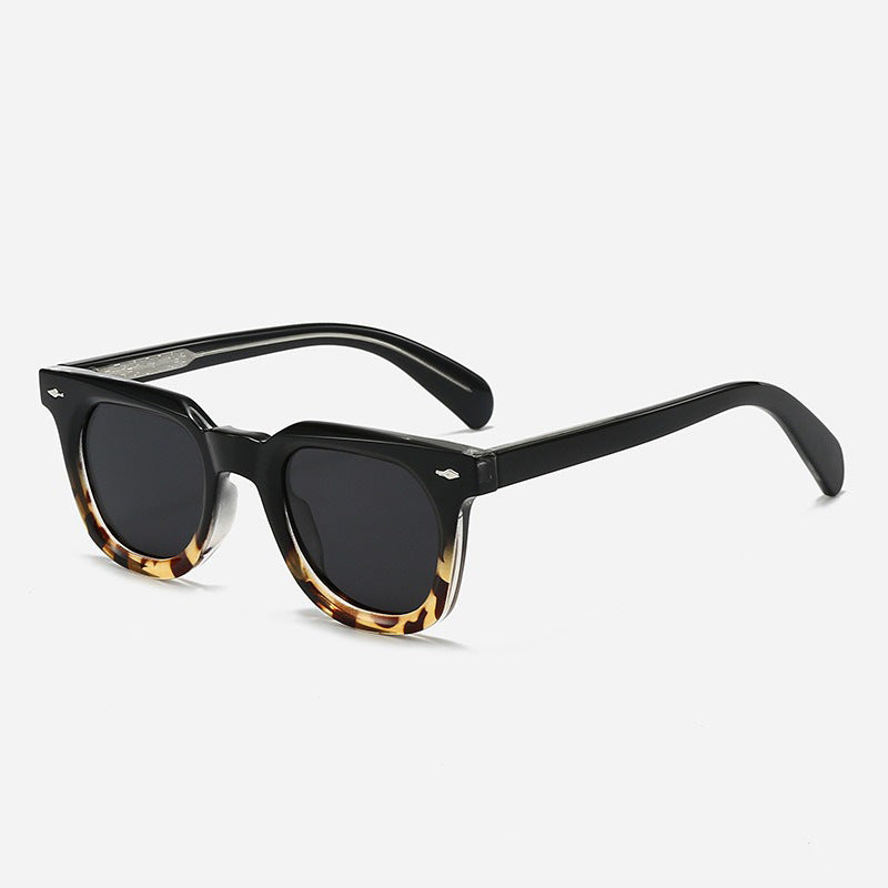 Ladies Fashion Sunglasses in Elegant Retro Style Bowlift