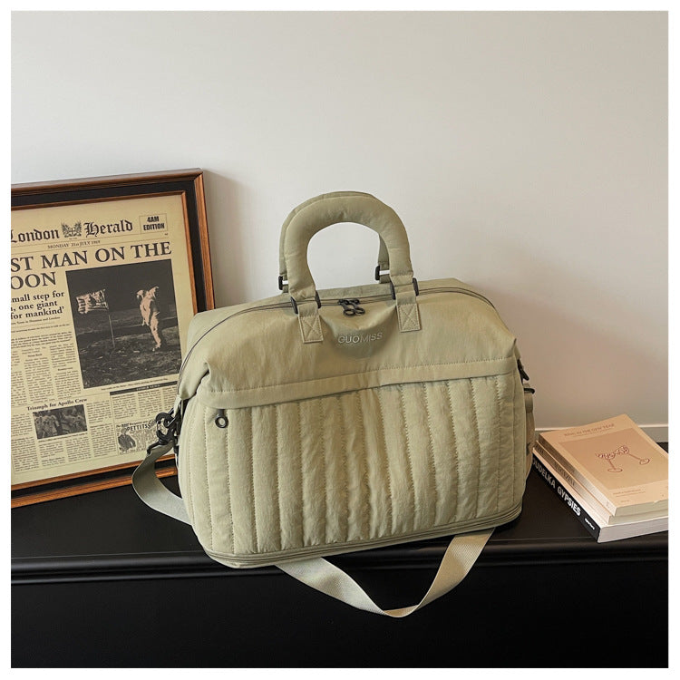 Functional travel bag with padded outer layer Bowlift