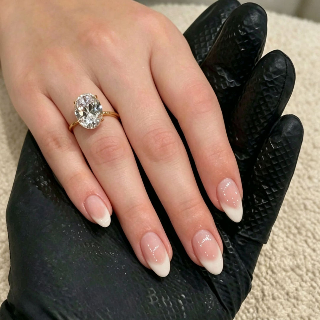 Elegant Press-On Nail Tips with Decorative Bow Bowlift
