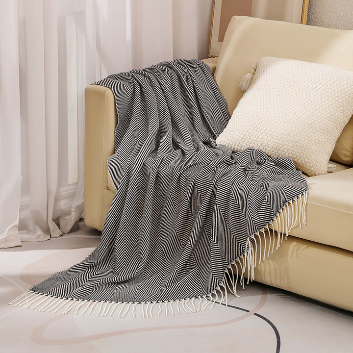 Women's stylish and soft zigzag blanket Bowlift