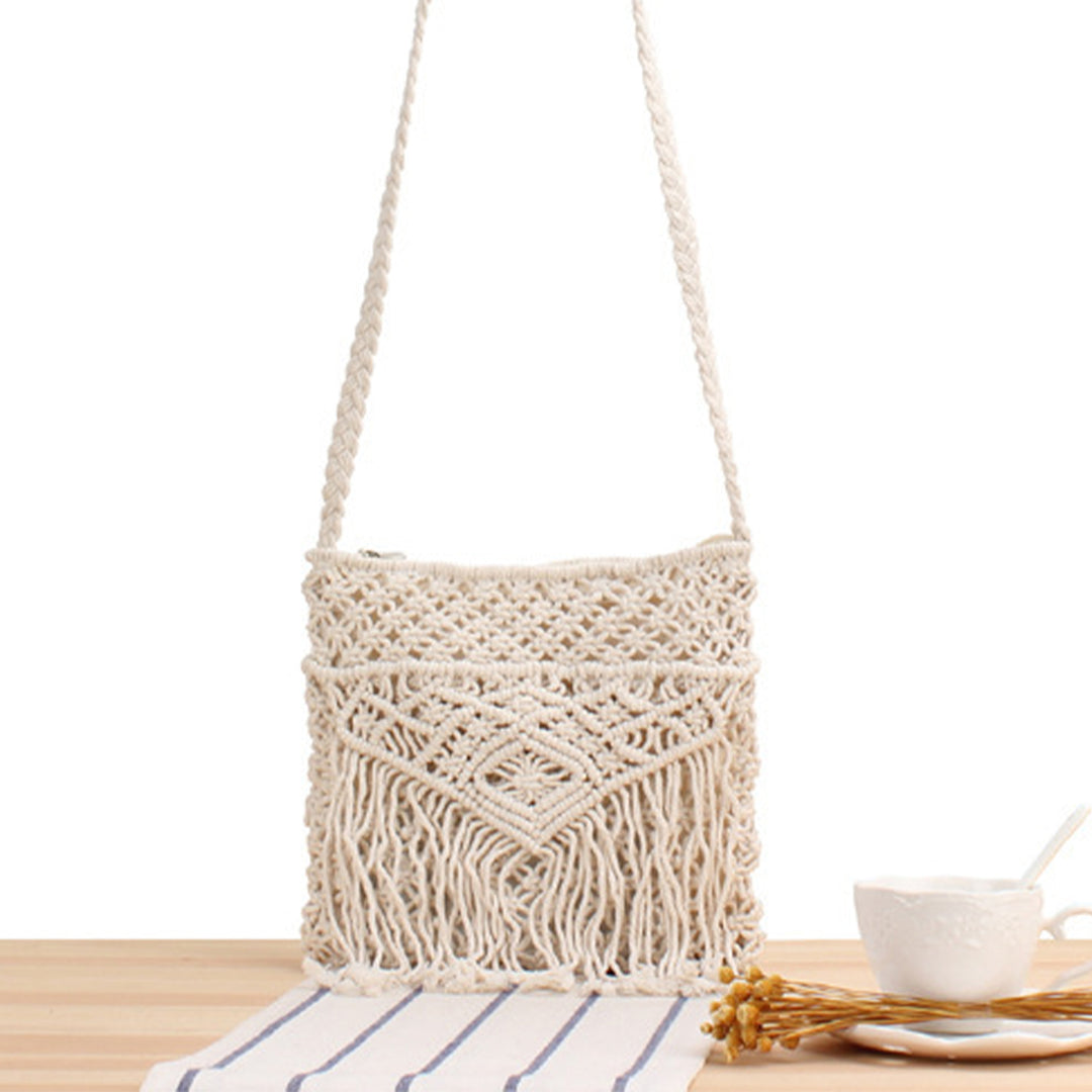 Macramé shoulder bag with fringed decoration Bowlift