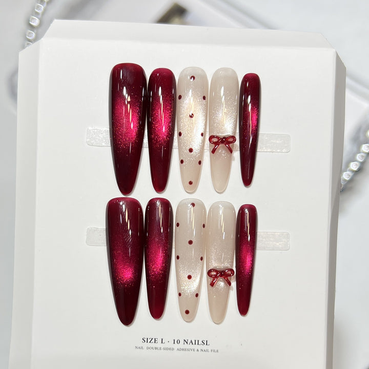 Artistic Press-On Nail Set with Elegant Floral Design Bowlift