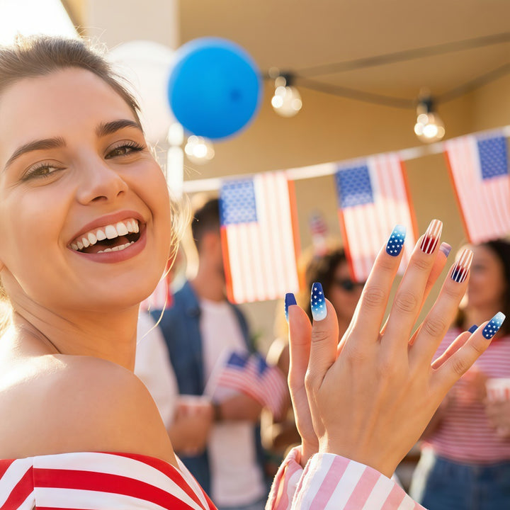 Patriotic design artificial nails Bowlift