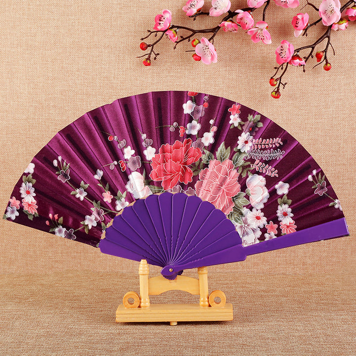 Ladies decorative fan Bowlift
