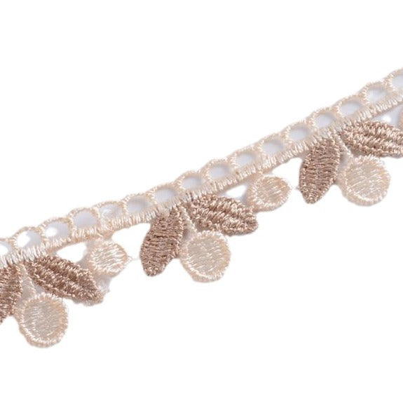 More elegant lace ribbon Bowlift