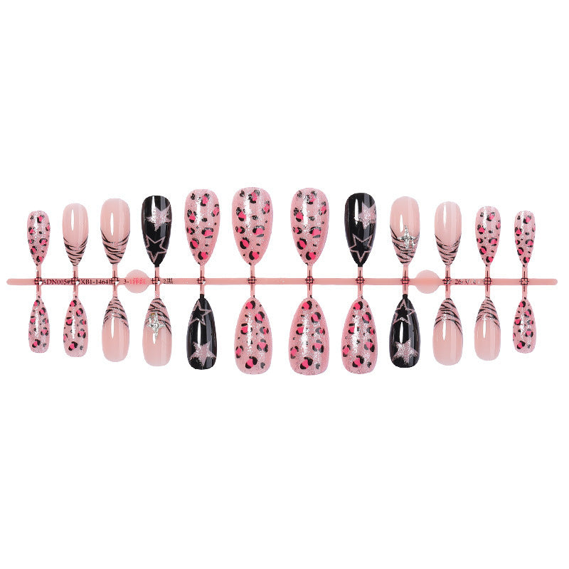 Creative nail art set with leopard and glitter accents Bowlift