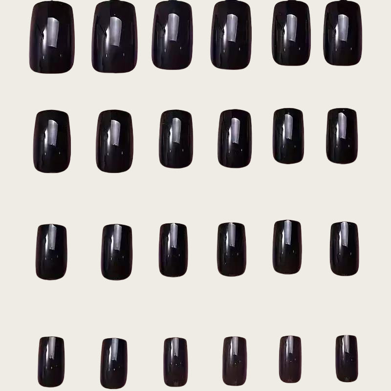 Artificial Nail Set in Shimmering Black Width Bowlift