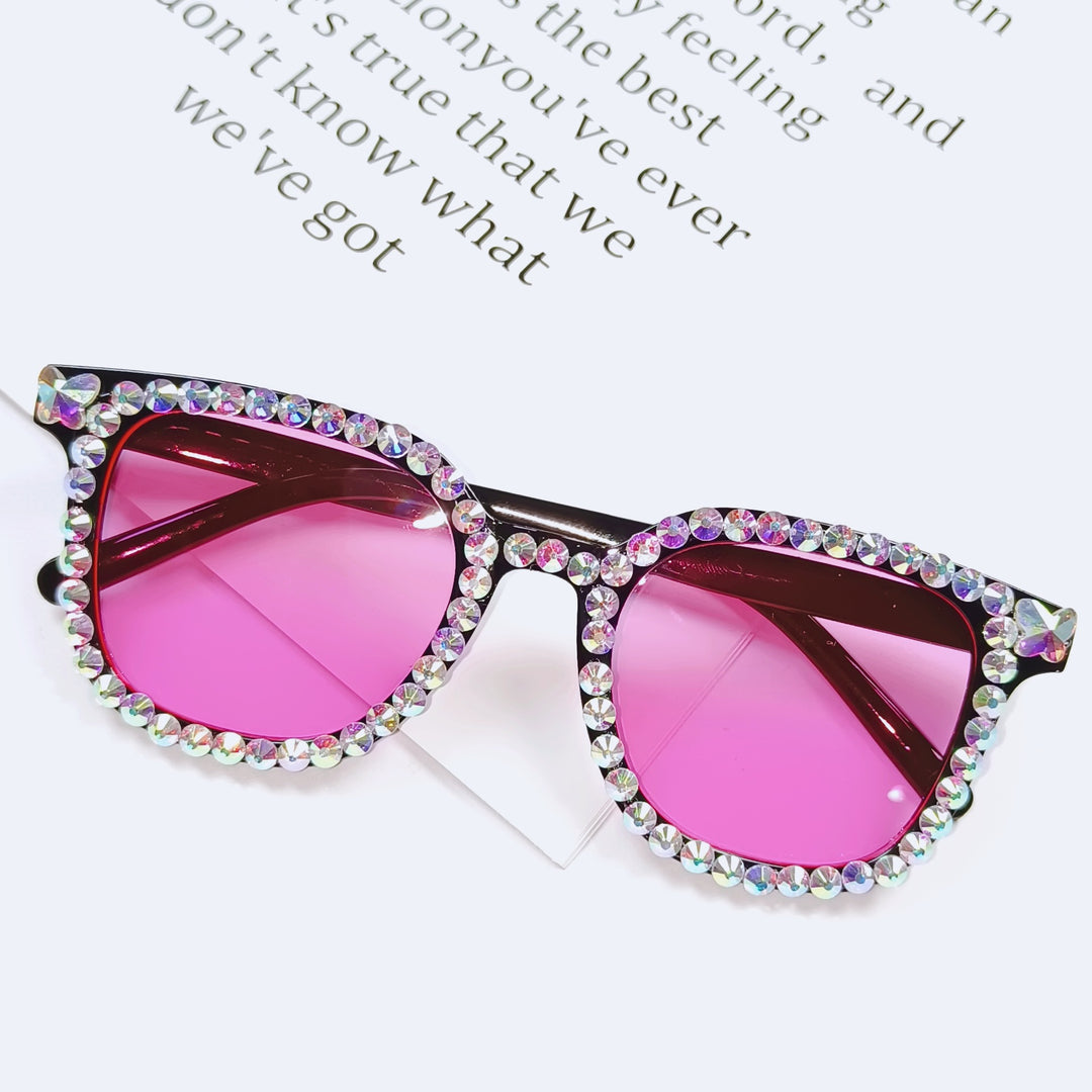 Fashionable Rhinestone-Embellished Sunglasses Bowlift