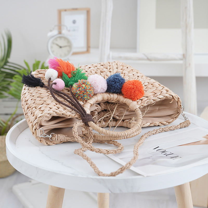 Basket bag with colorful pompons Bowlift