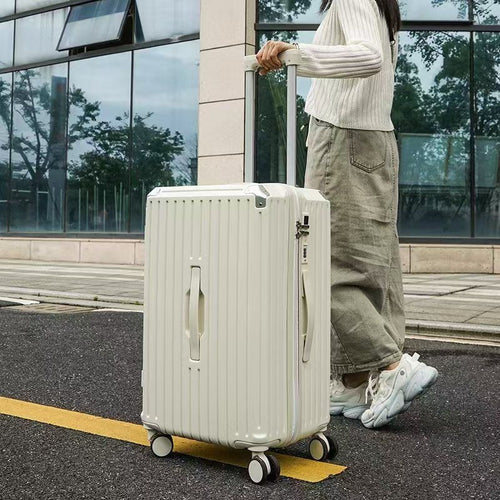 Hard-shell suitcase with ergonomic design and integrated USB port Bowlift