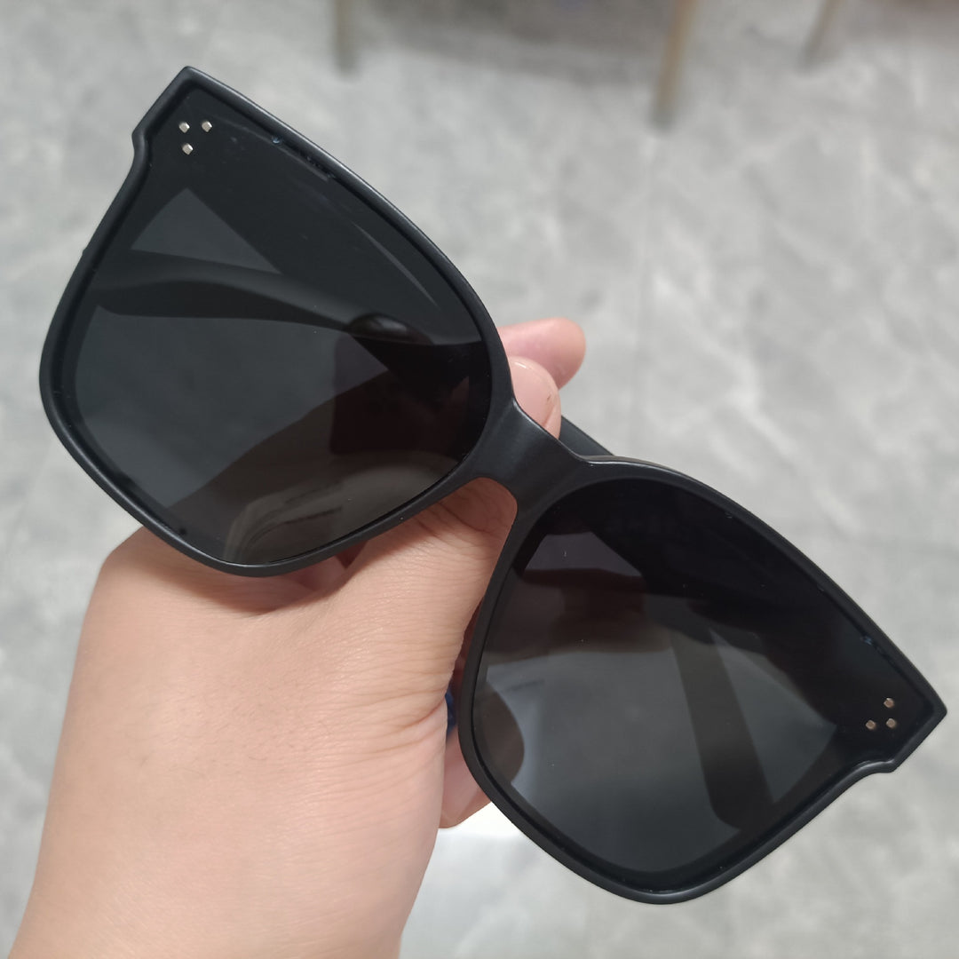 Ladies Oversized Sunglasses in Modern Design Bowlift