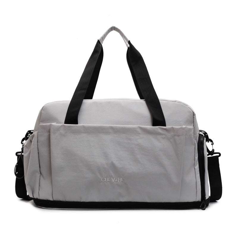 Sporty Travel Bag with Durable and Water-Repellent Material Bowlift