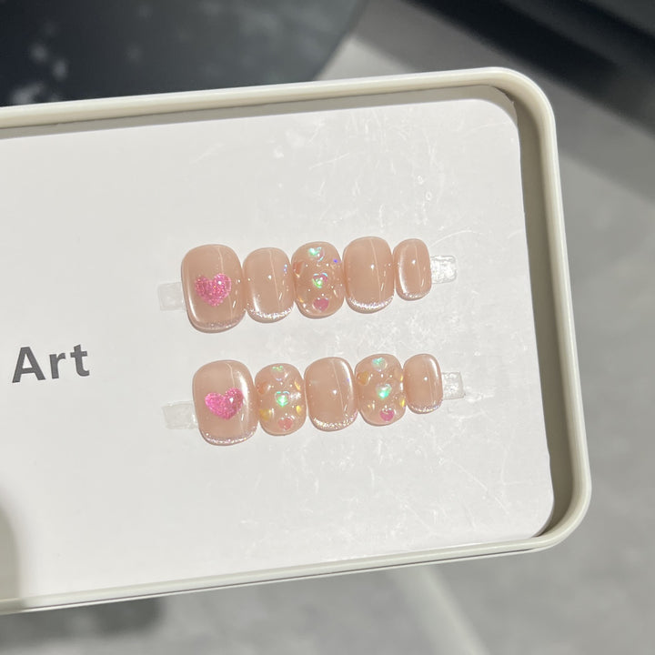 Heart-Accent Press-On Nail Set Bowlift