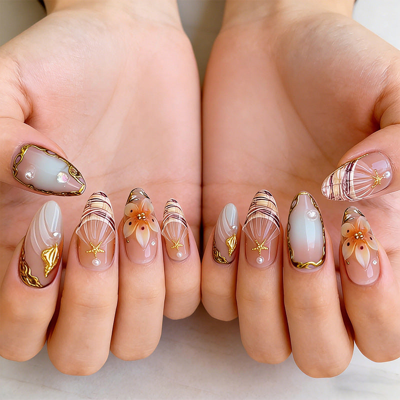 Artificial nail set with delicate flower and glitter decorations Bowlift