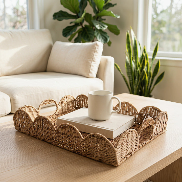 Elegant serving basket in wave pattern Bowlift