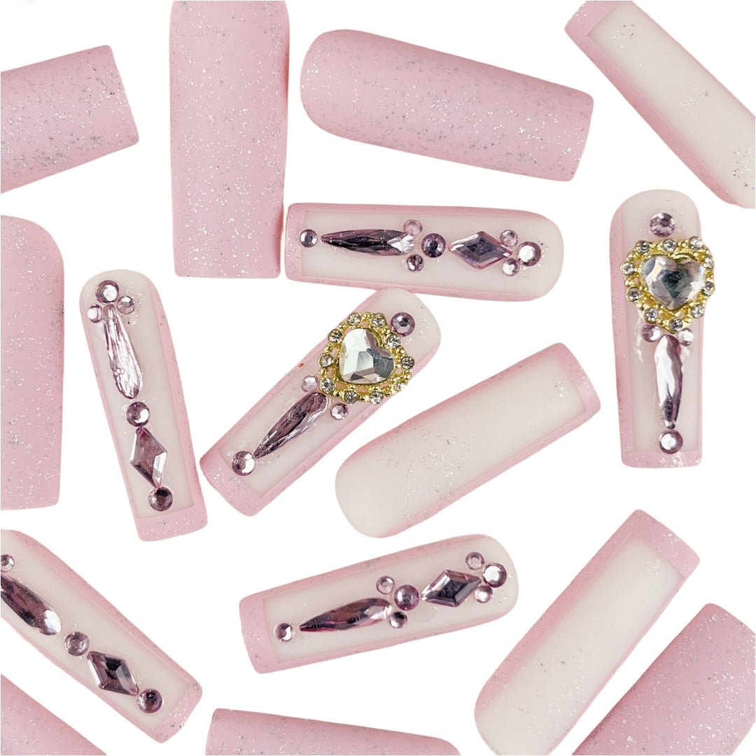 Glamorous Rhinestone-Embellished Nail Extensions Bowlift