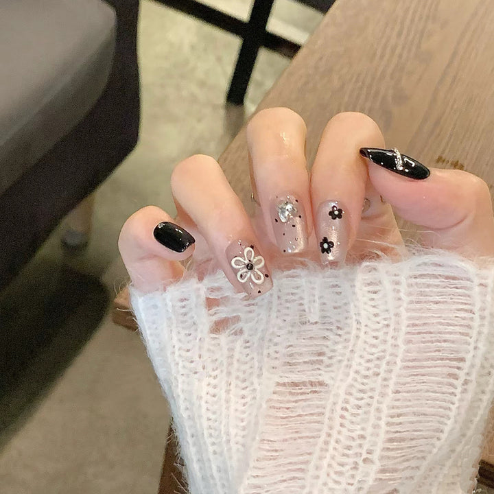 Elegant Long Press-On Nails Set with Artistic Tips Bowlift