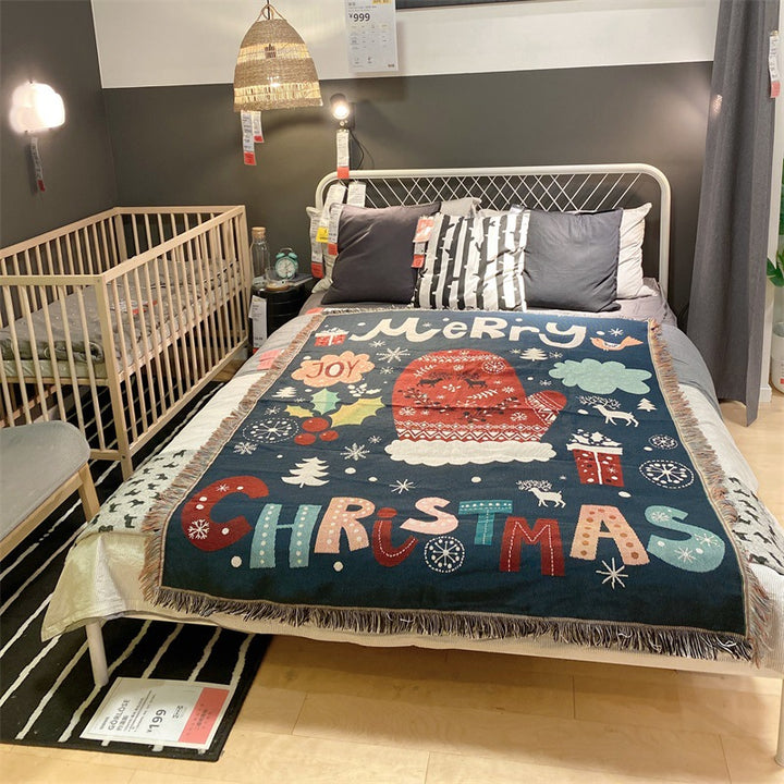 Festive Holiday-Themed Throw Blanket