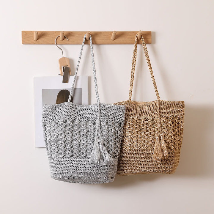 Crocheted tote bag with elegant tassels Bowlift