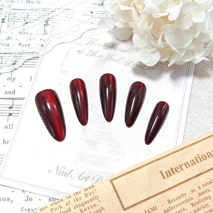 Artificial Nails in Elegant Stiletto Design Bowlift 1787298615