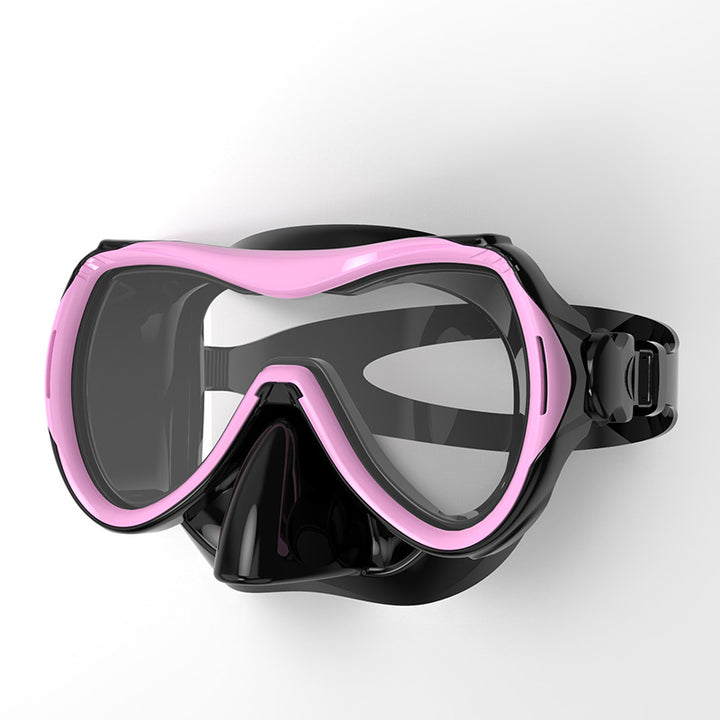Diving mask with soft silicone edge and wide field of vision Bowlift