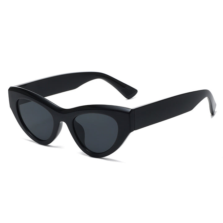 Women’s fashionable sunglasses in trendy cat-eye style Bowlift