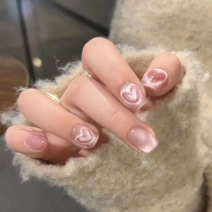 Artistic Floral-Embellished Press-On Nail Art Bowlift