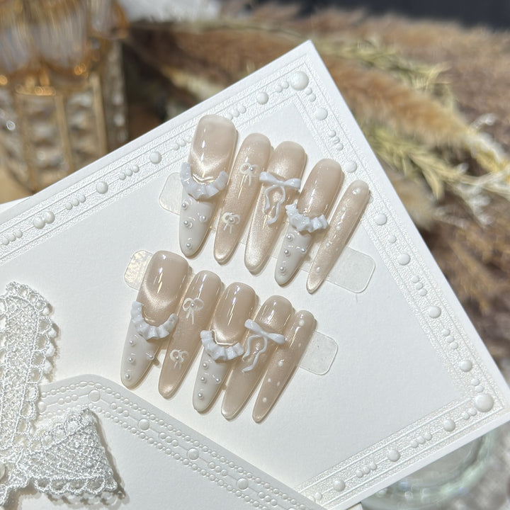 Elegant Press-On Nail Set with Ruffled Accents Bowlift