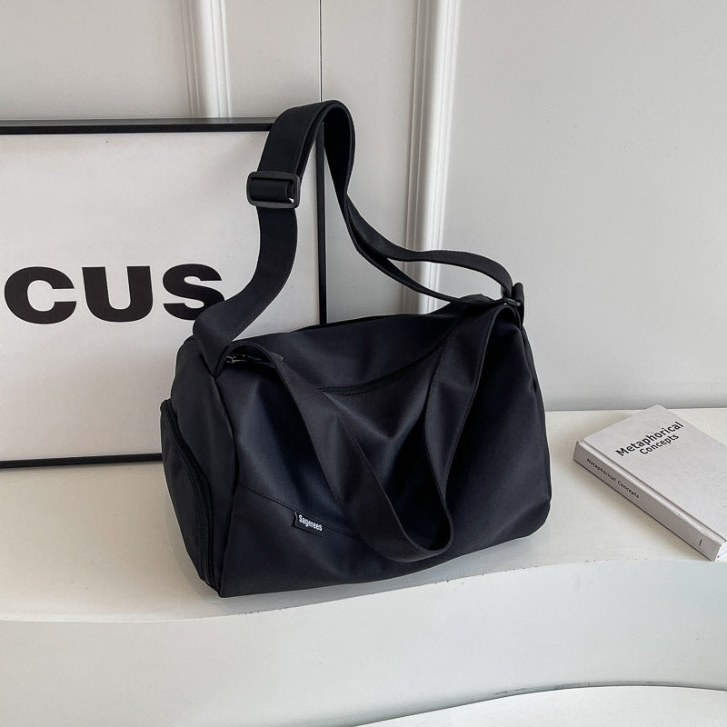 Tote bag with adjustable shoulder strap and spacious inner compartment Bowlift