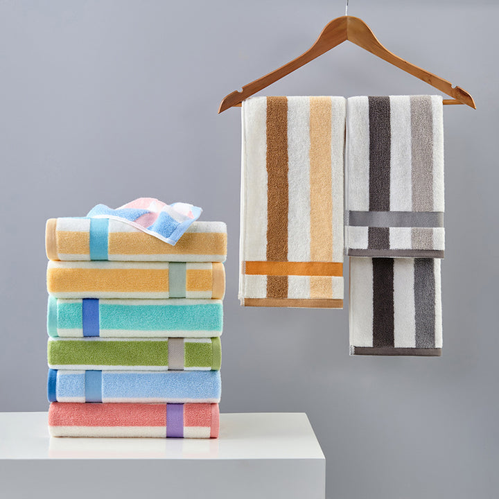Ladies Beach Towel Bowlift