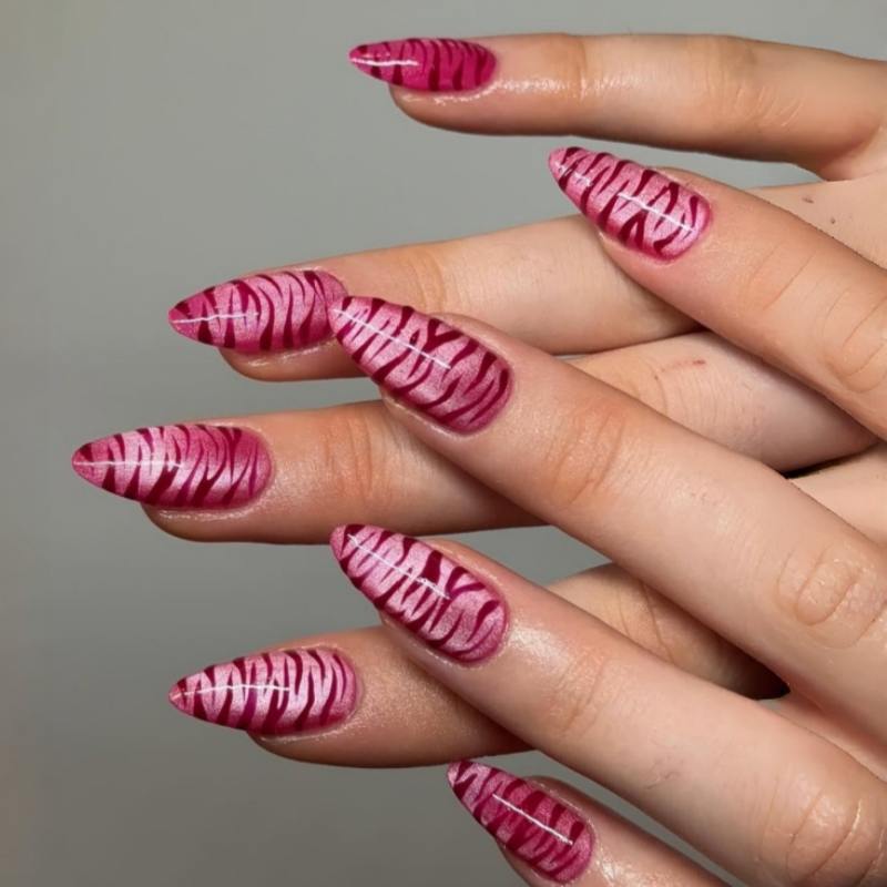 Artistic Stiletto Nail Art Tips Bowlift