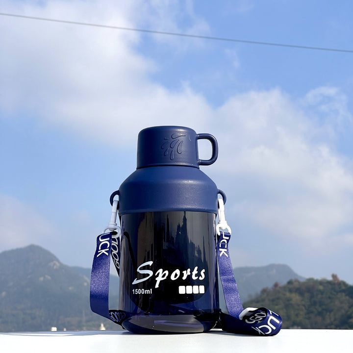 Unisex Large Volume Drinking Bottle with Practical Spout Bowlift