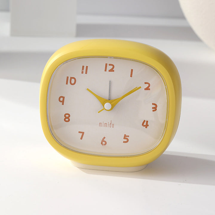 Table Clock in Modern Retro Design Bowlift