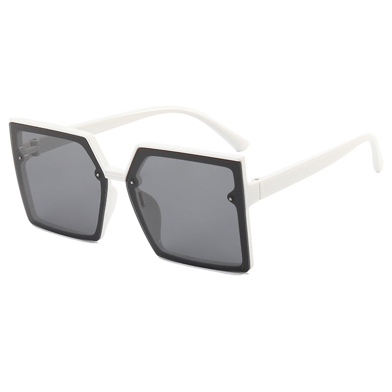 Women's stylish oversized sunglasses with geometric design Bowlift