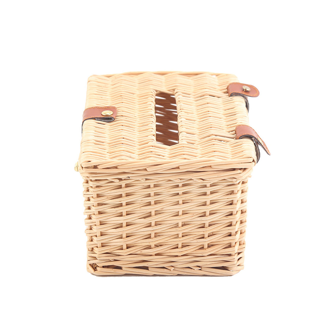 Basket with practical folding mechanism and leather details