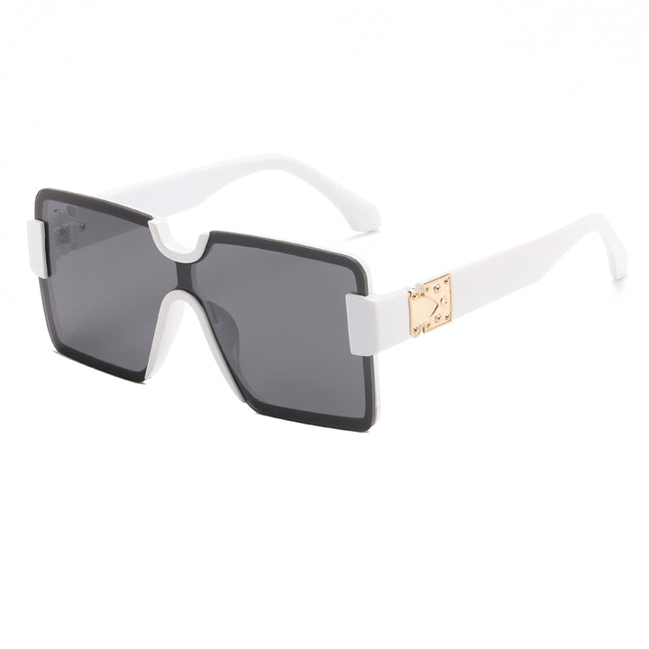 Ladies oversized sunglasses with unique frame Bowlift