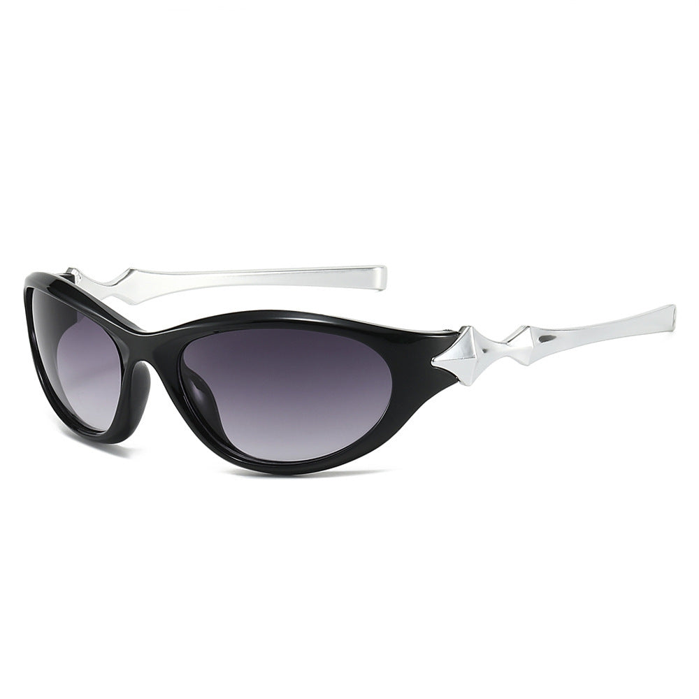 Fashion-Forward Vintage-Inspired Cat-Eye Sunglasses Bowlift