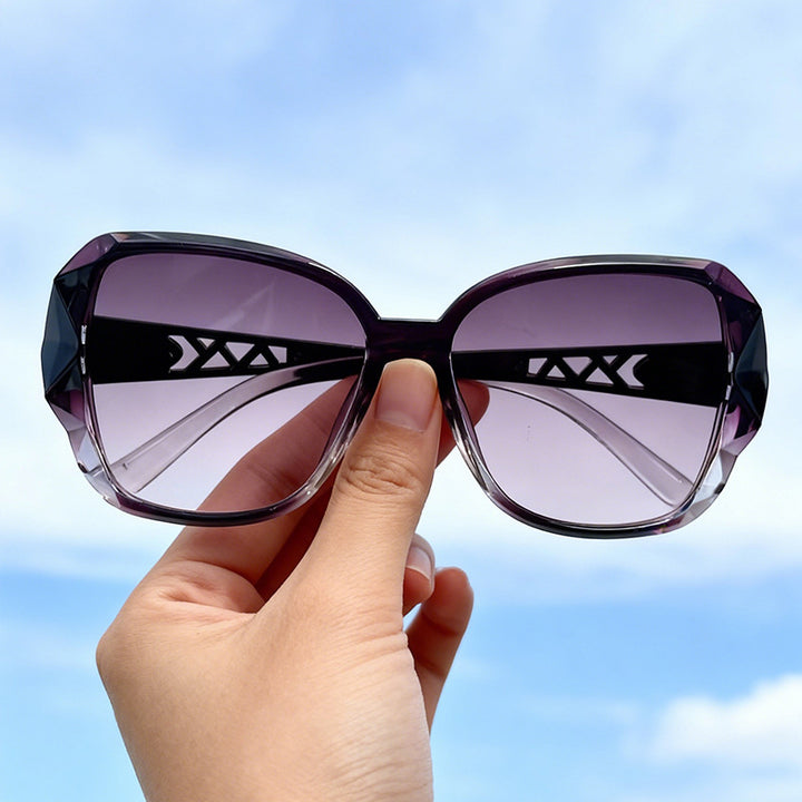 Fashionable Oversized Square Sunglasses Bowlift