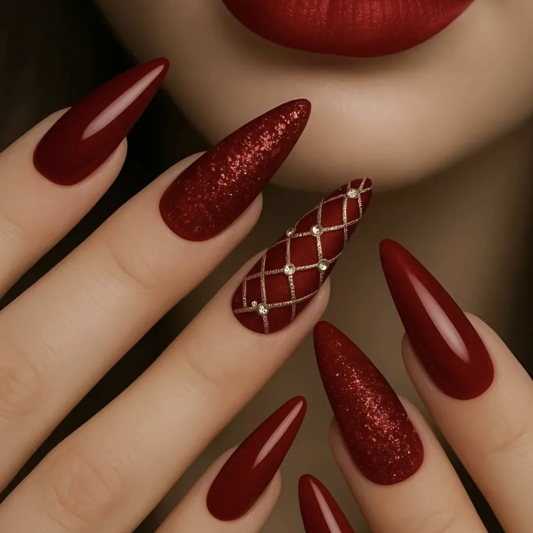 Glamorous Stiletto Nail Art Set Bowlift