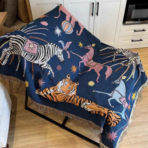 Artistic Animal-Themed Woven Throw Blanket