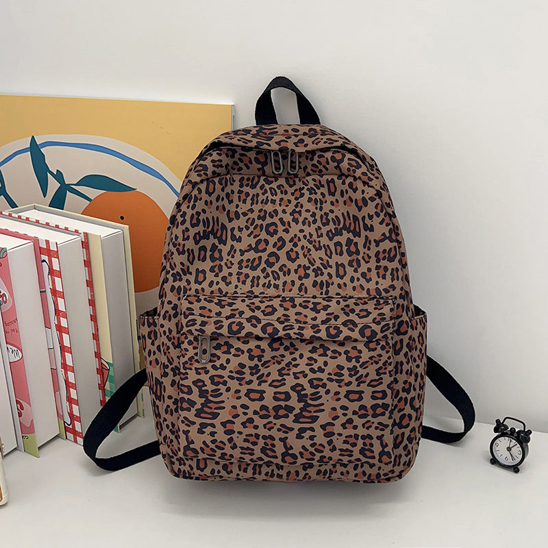 Stylish Backpack in Leopard Print Bowlift