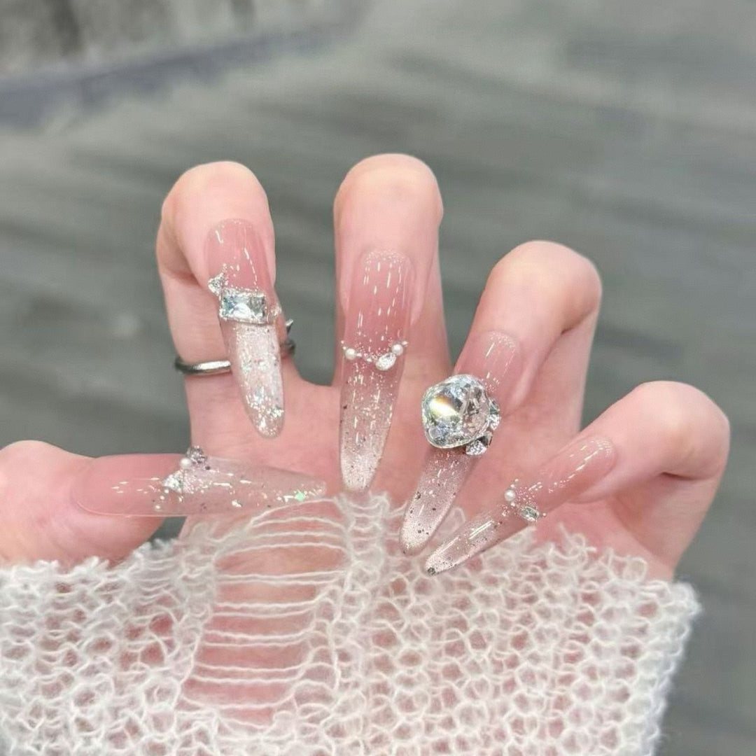 Decorative 3D Crystal-Embellished Nail Art Extensions Bowlift