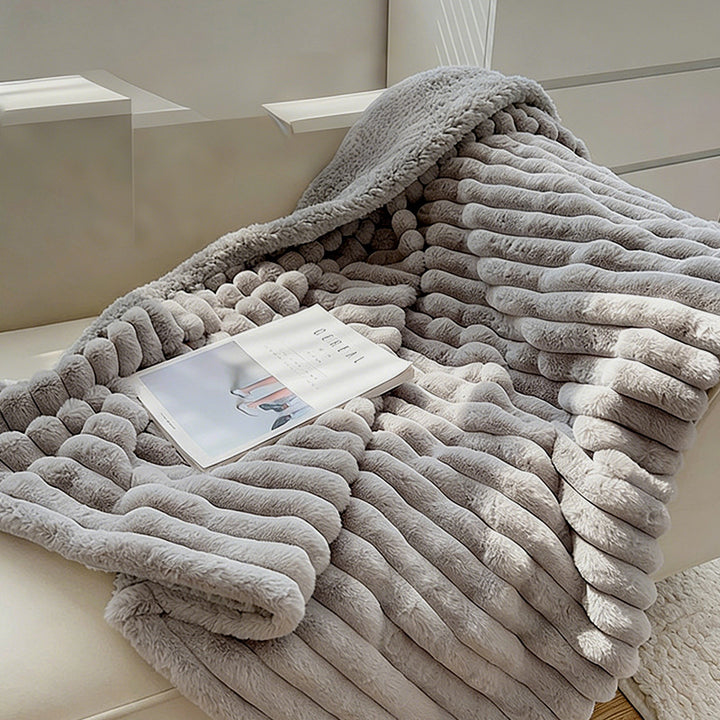 Women Super Soft Plush Blanket with 3D Structure Bowlift