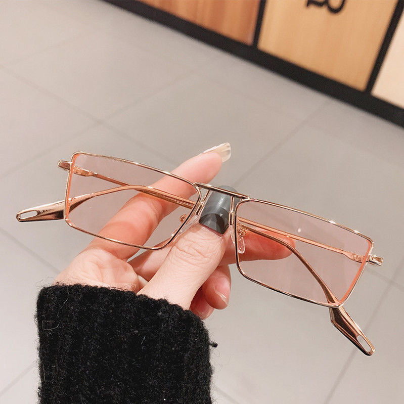 Fashionable Rectangular Sunglasses Bowlift